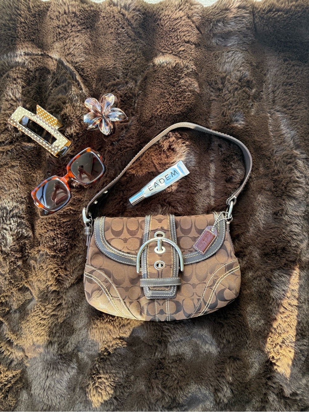 UFT vintage coach for newer coach or other designer bags DO NOT BUY!